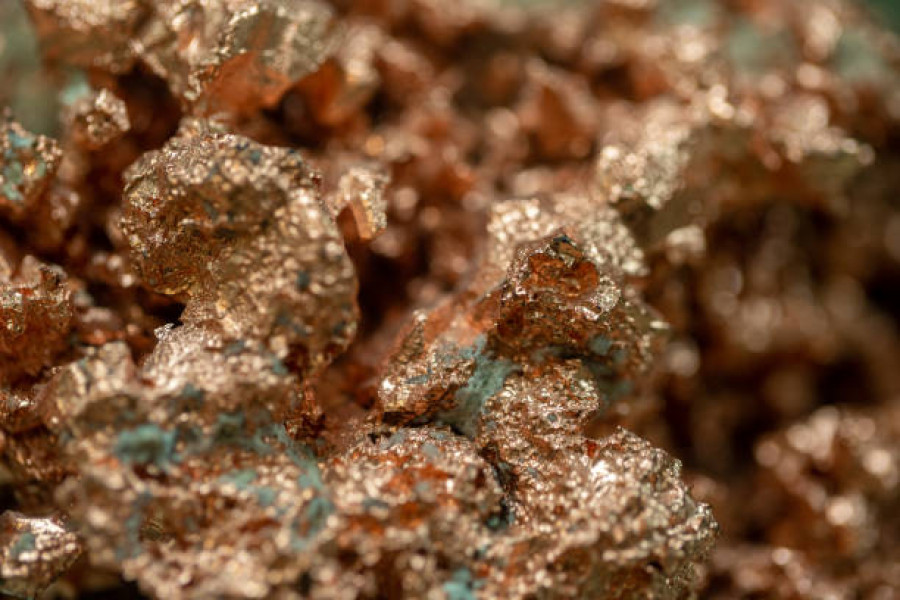 "Copper surplus hits 332,000 tonnes in Q1 2023, what does it mean for